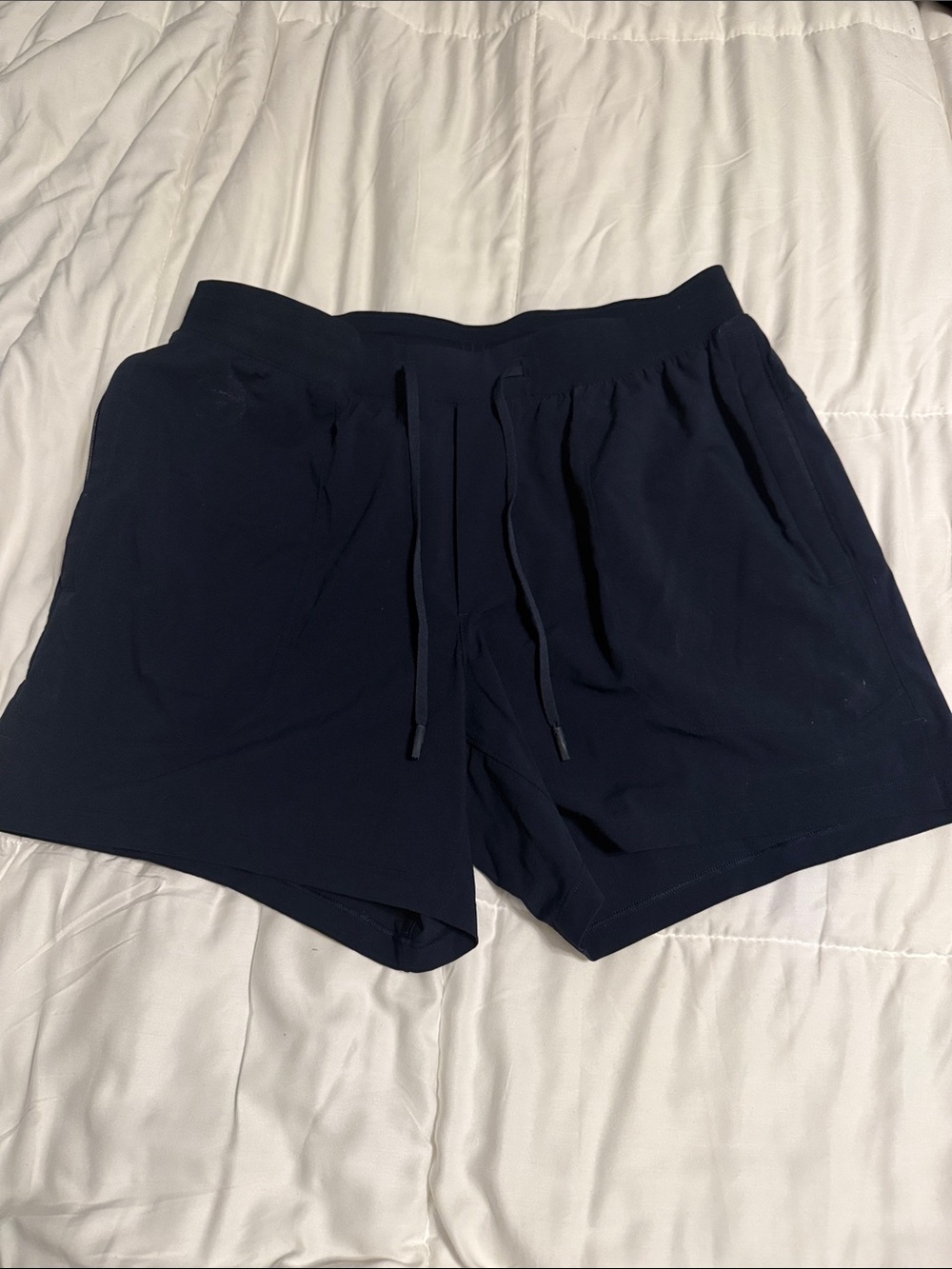 Men's Navy Drawstring Casual Shorts Lululemon medium zipper pockets